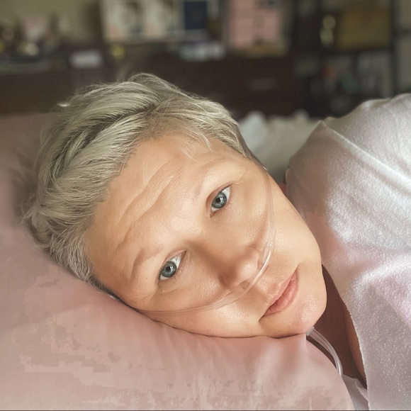 Hellooooooo Poshers!!! - Picture 12 of 15